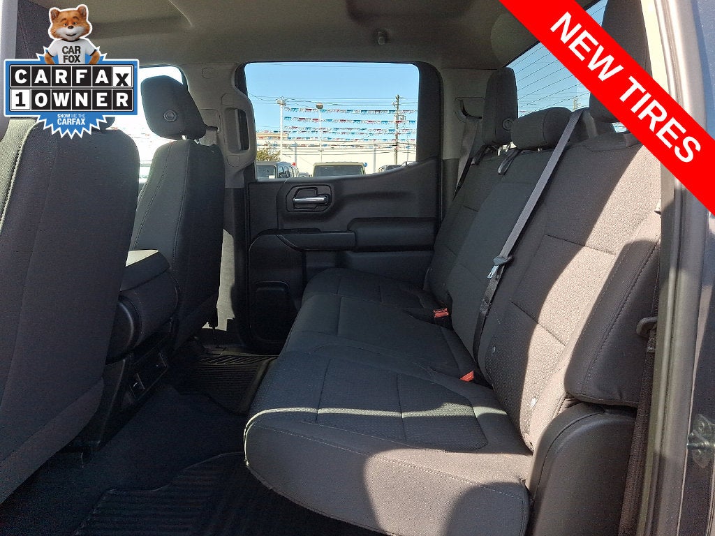 2021 Chevrolet Silverado 1500 4WD Crew Cab Short Bed Custom