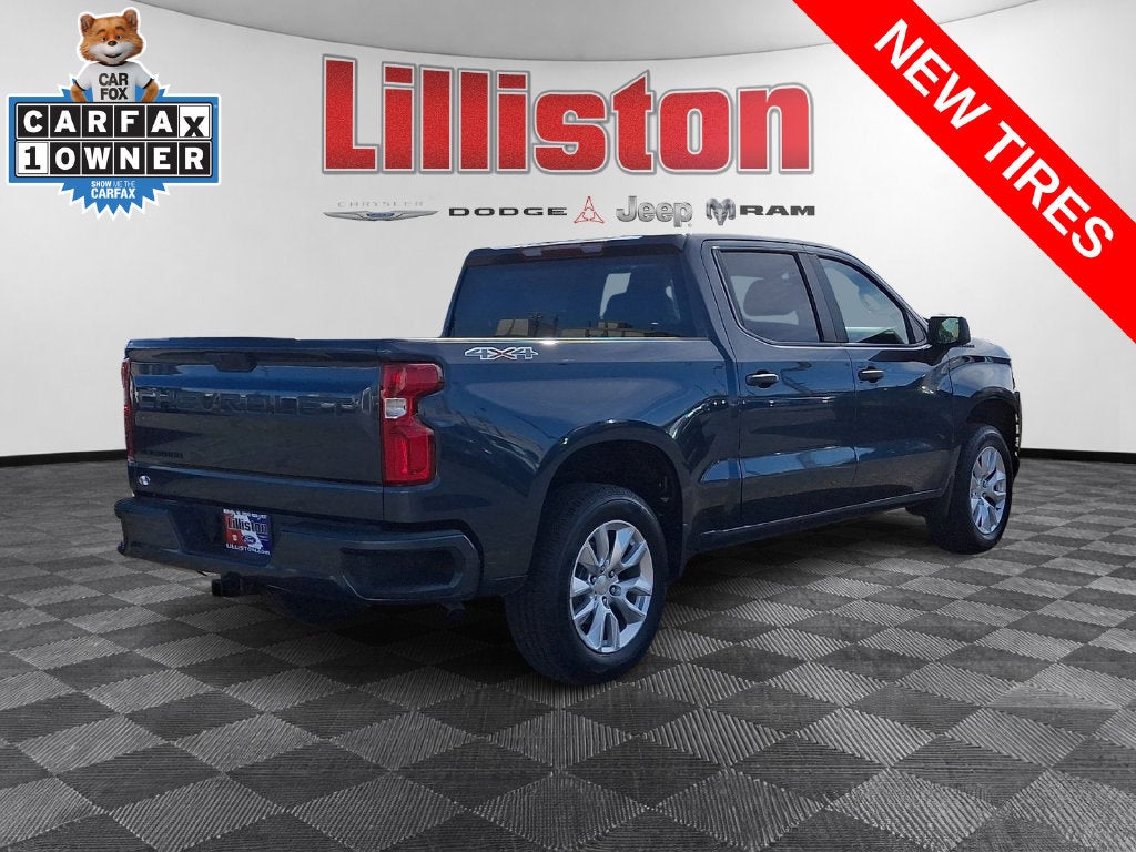 2021 Chevrolet Silverado 1500 4WD Crew Cab Short Bed Custom