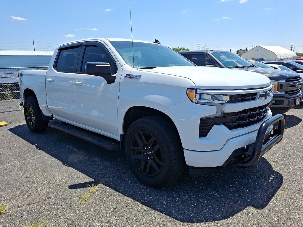 2022 Chevrolet Silverado 1500 4WD Crew Cab Short Bed RST