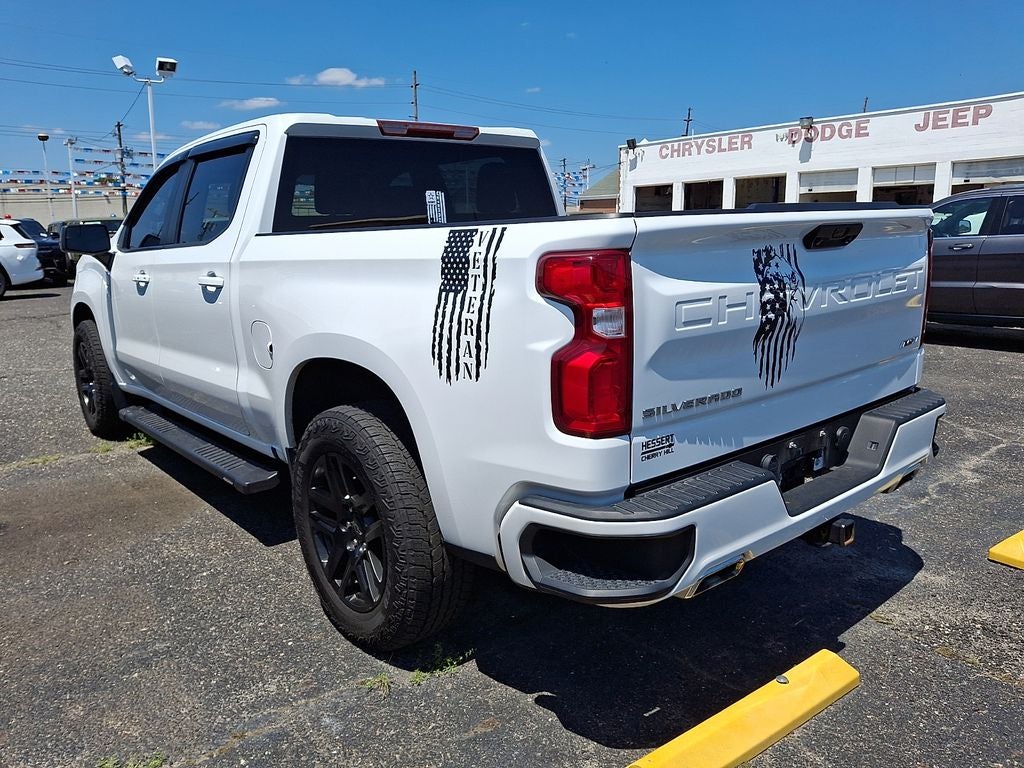 2022 Chevrolet Silverado 1500 4WD Crew Cab Short Bed RST