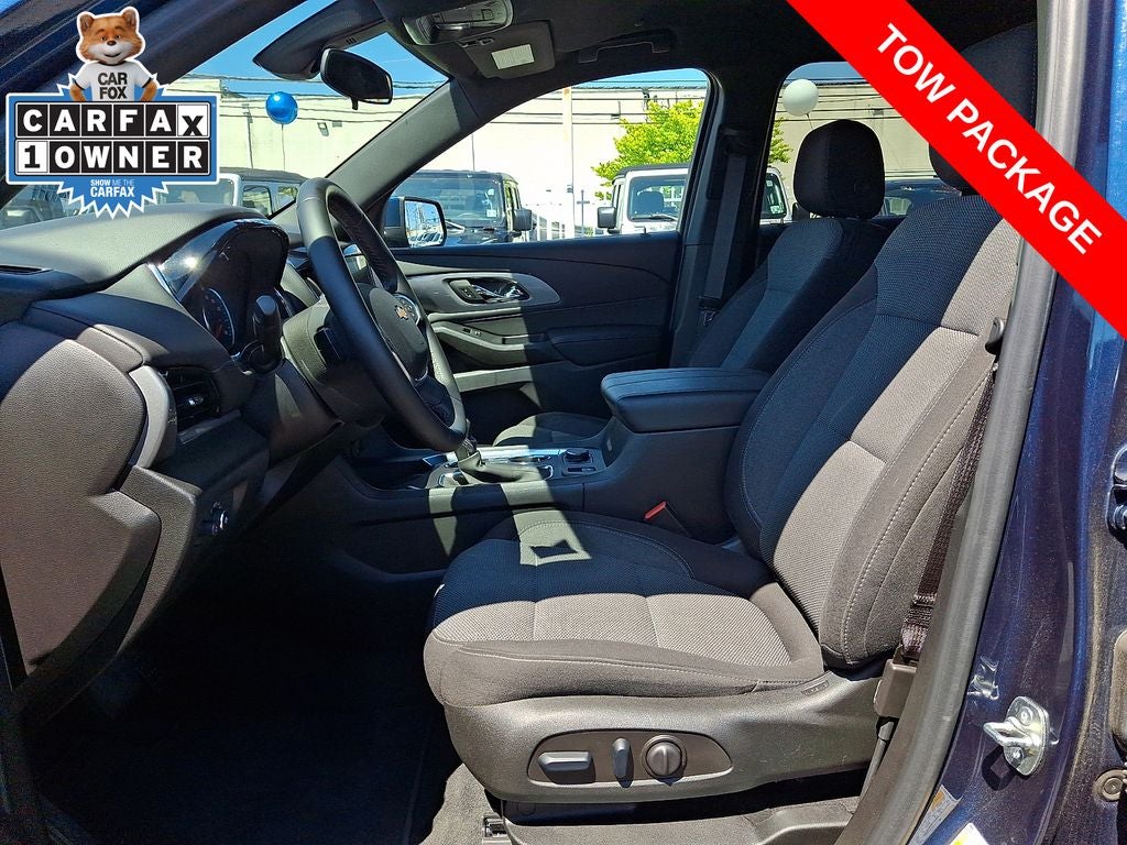 2023 Chevrolet Traverse AWD LT Cloth