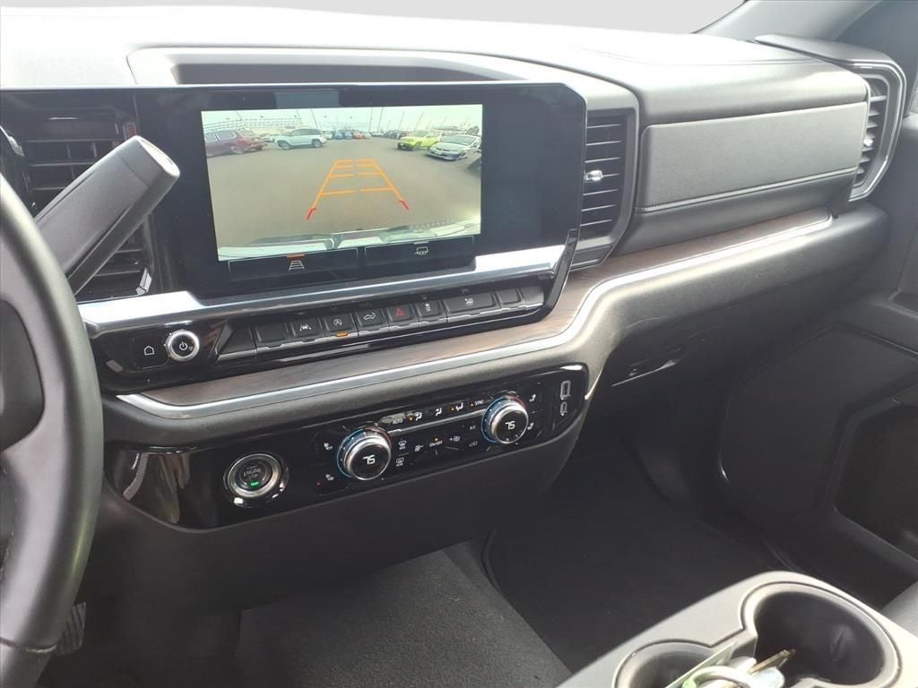 2024 GMC Sierra 1500 4WD Crew Cab Short Box SLT