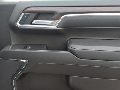 2024 GMC Sierra 1500 4WD Crew Cab Short Box SLT