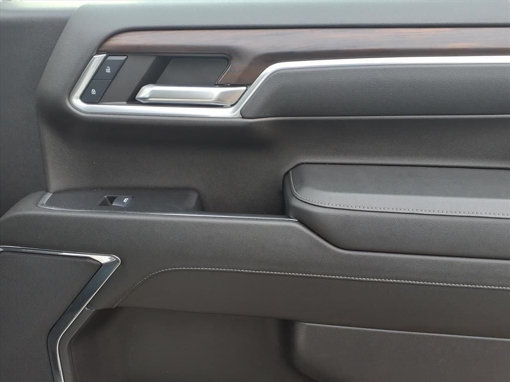 2024 GMC Sierra 1500 4WD Crew Cab Short Box SLT