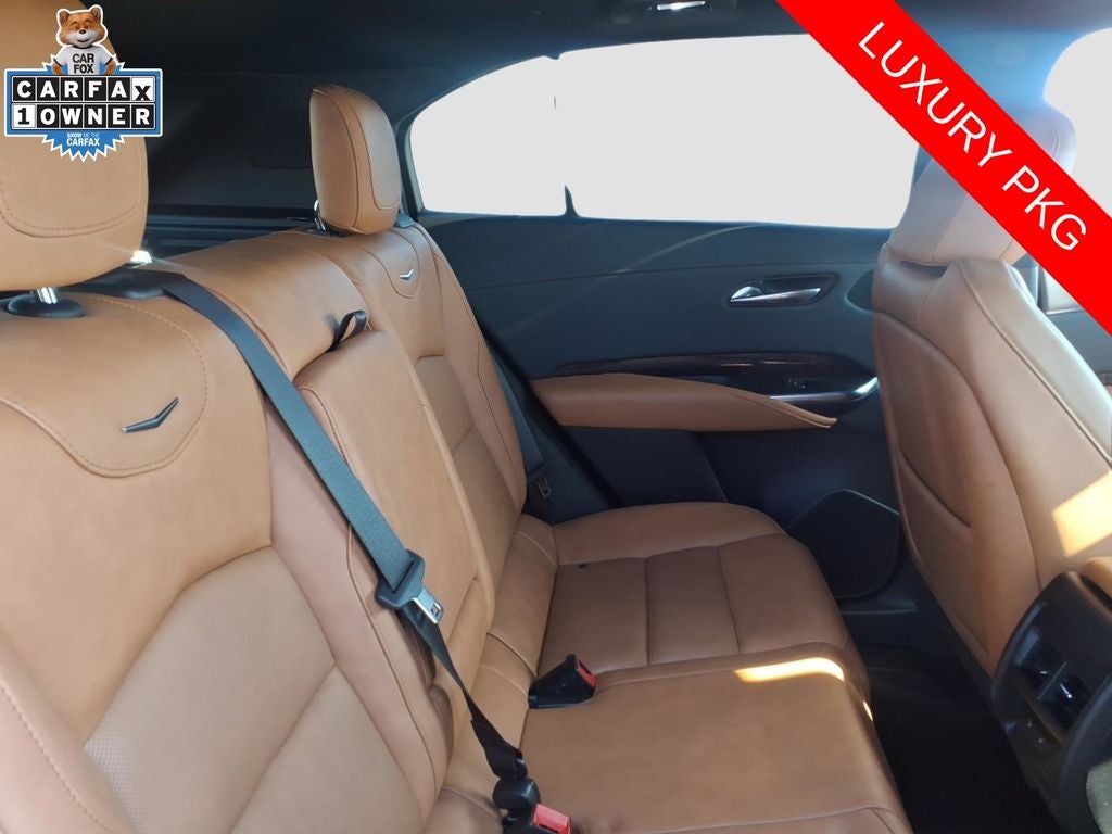 2022 Cadillac XT4 AWD Premium Luxury