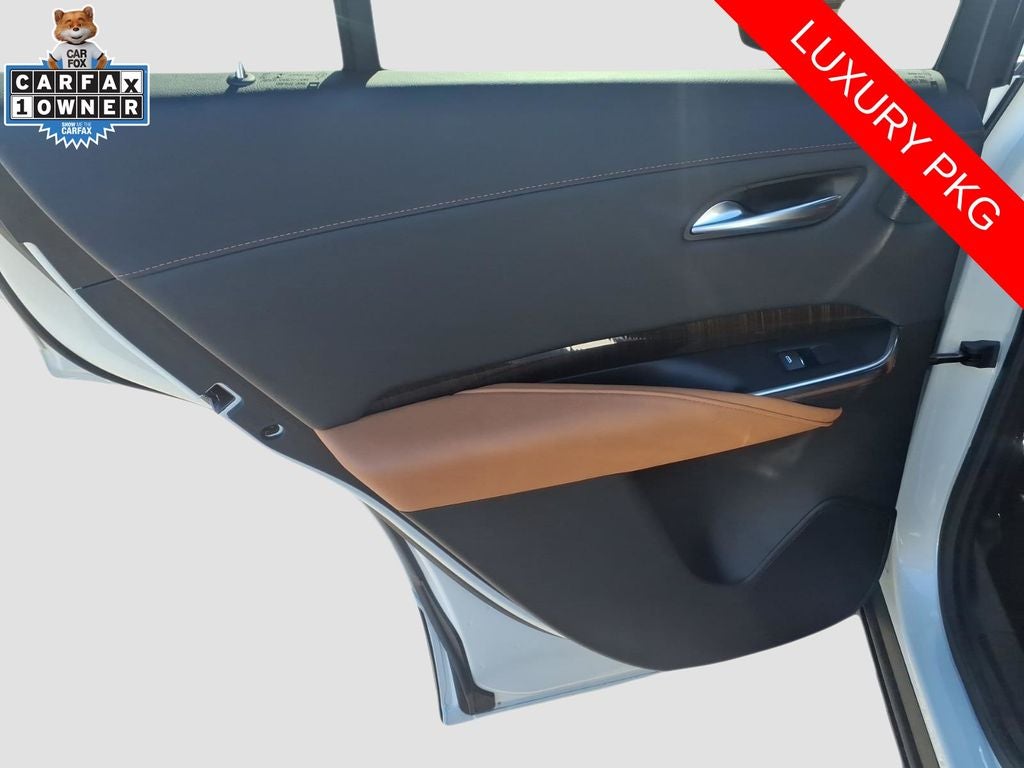 2022 Cadillac XT4 AWD Premium Luxury