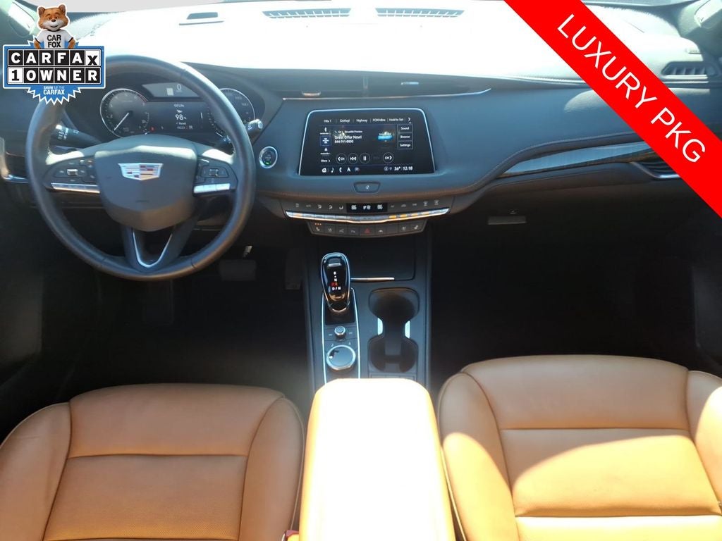 2022 Cadillac XT4 AWD Premium Luxury