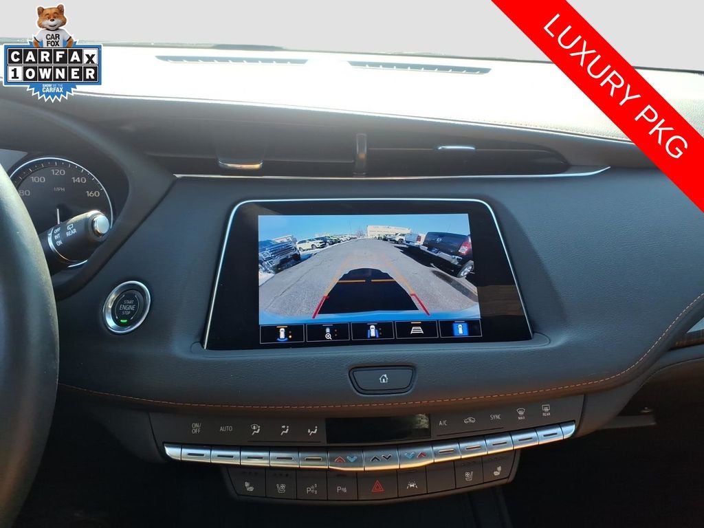 2022 Cadillac XT4 AWD Premium Luxury