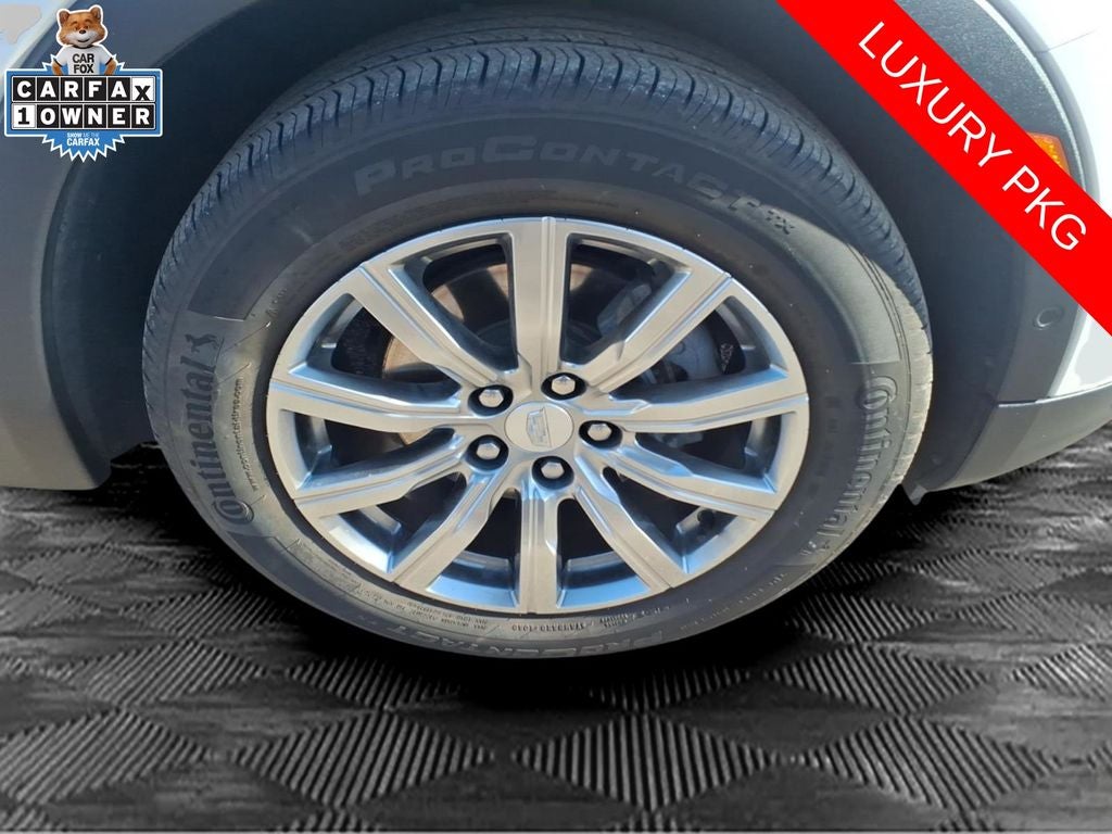 2022 Cadillac XT4 AWD Premium Luxury