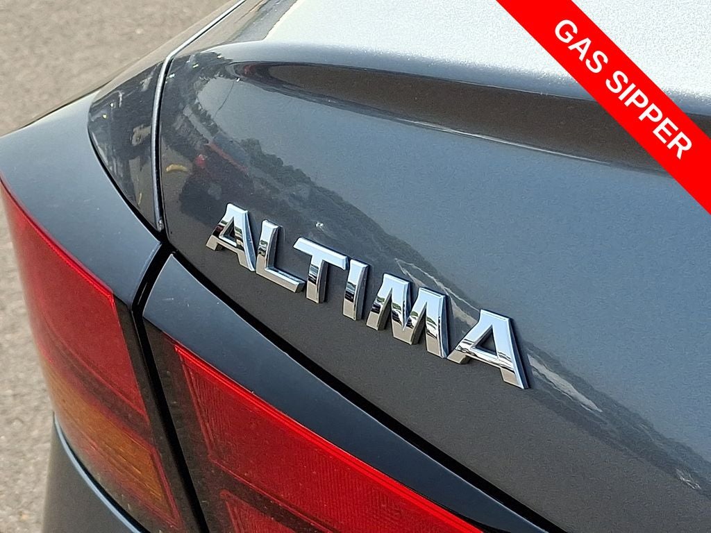 2021 Nissan Altima SR FWD
