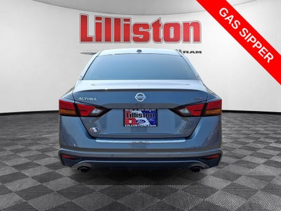 2021 Nissan Altima SR FWD
