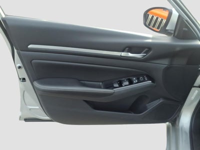 2023 Nissan Altima SV FWD