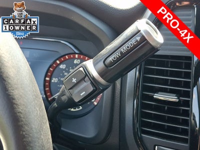 2021 Nissan TITAN Crew Cab PRO-4X 4x4