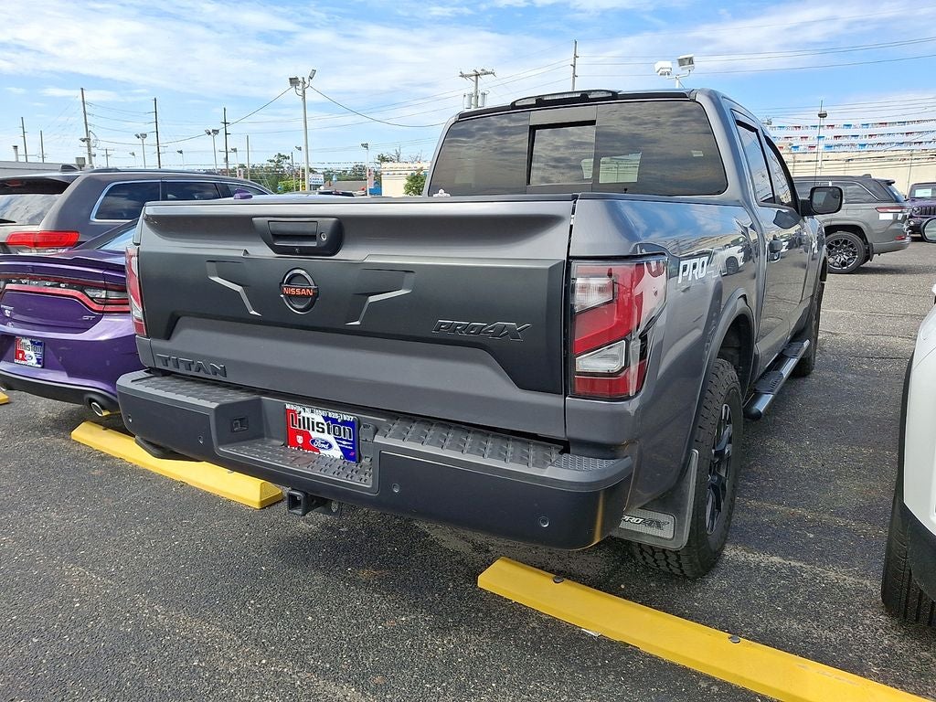 2021 Nissan TITAN Crew Cab PRO-4X 4x4