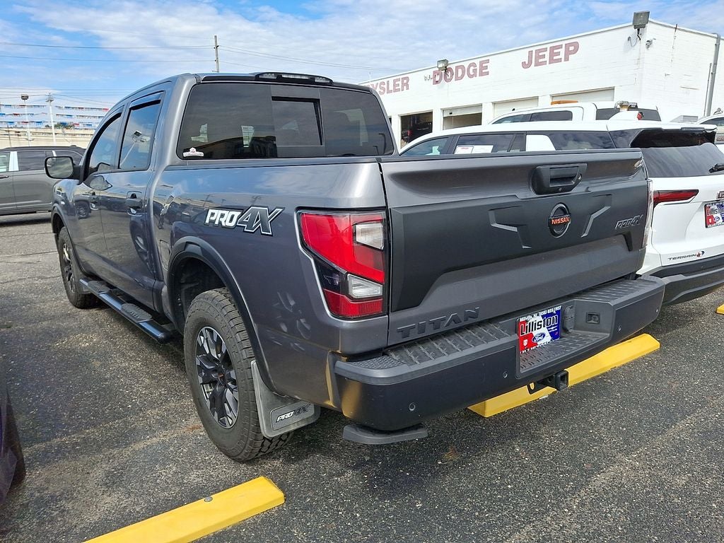 2021 Nissan TITAN Crew Cab PRO-4X 4x4