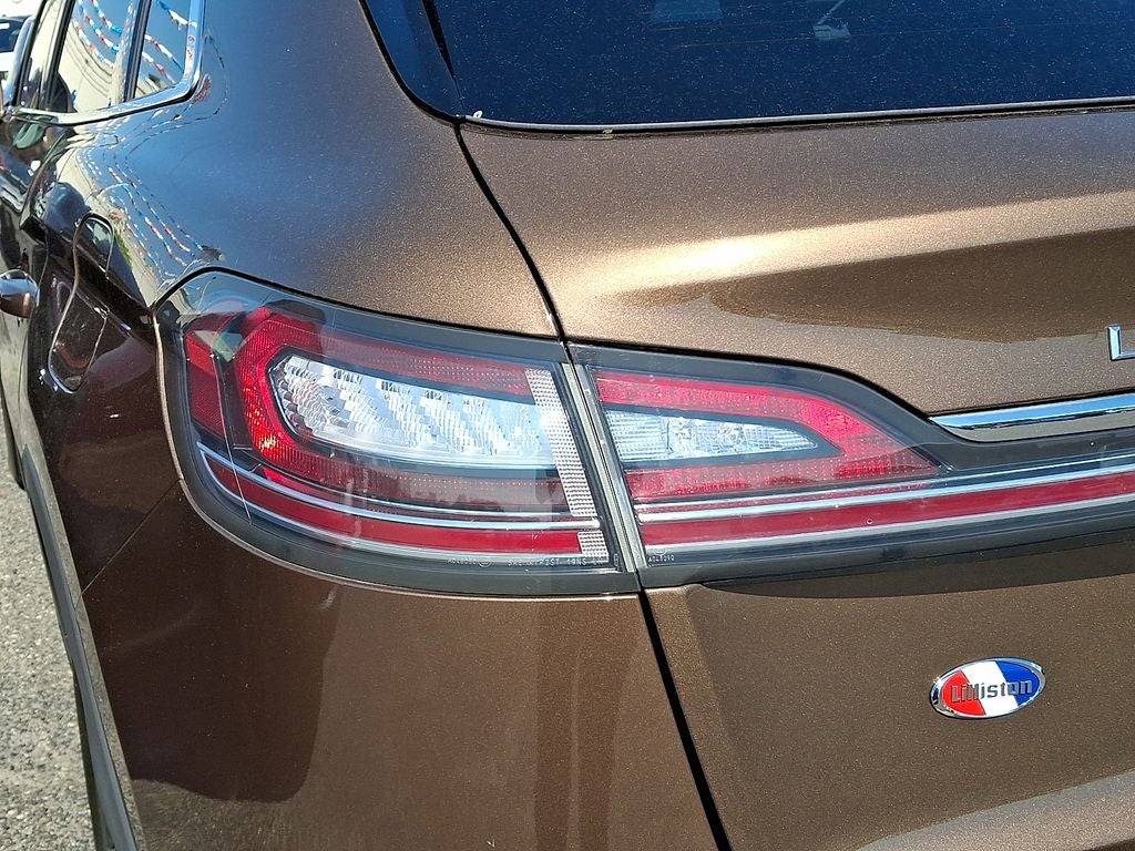 2022 Lincoln Nautilus Standard
