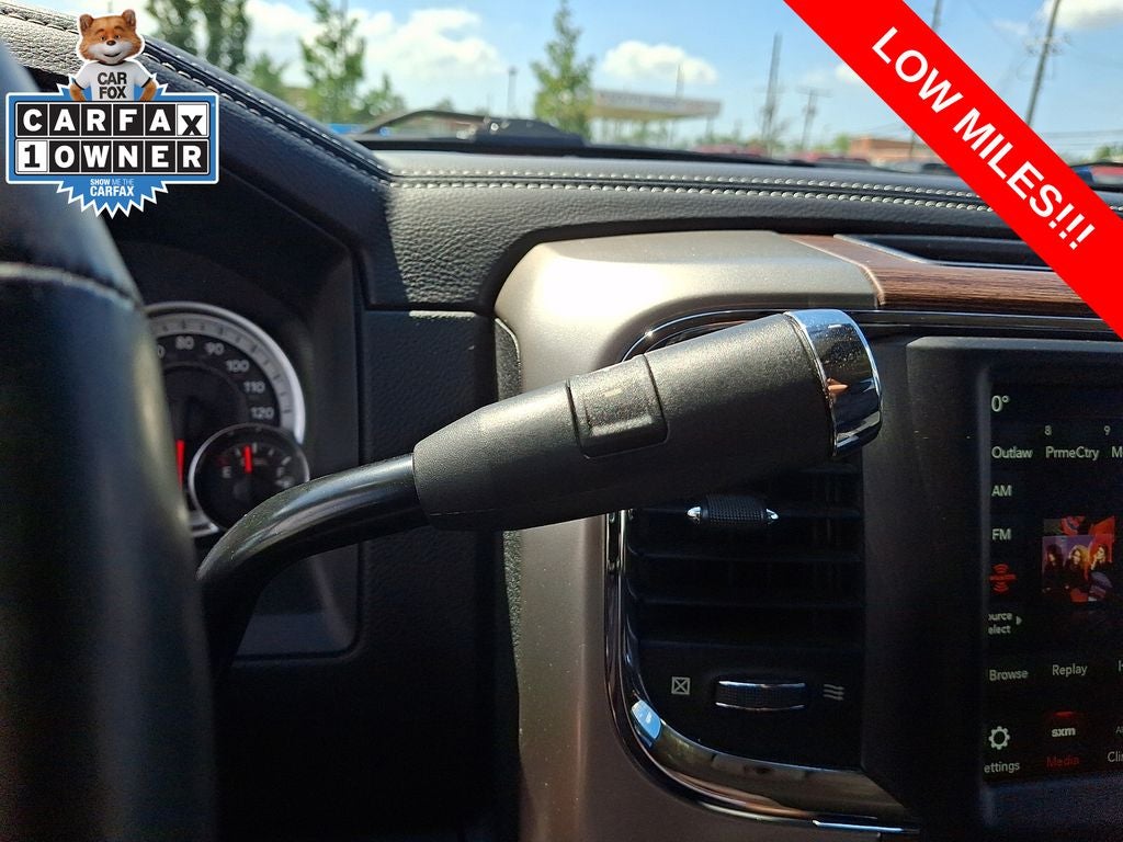 2018 RAM 3500 Laramie Crew Cab 4x4 6'4' Box