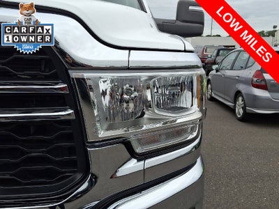 2024 RAM 2500 Tradesman Crew Cab 4x4 6'4' Box