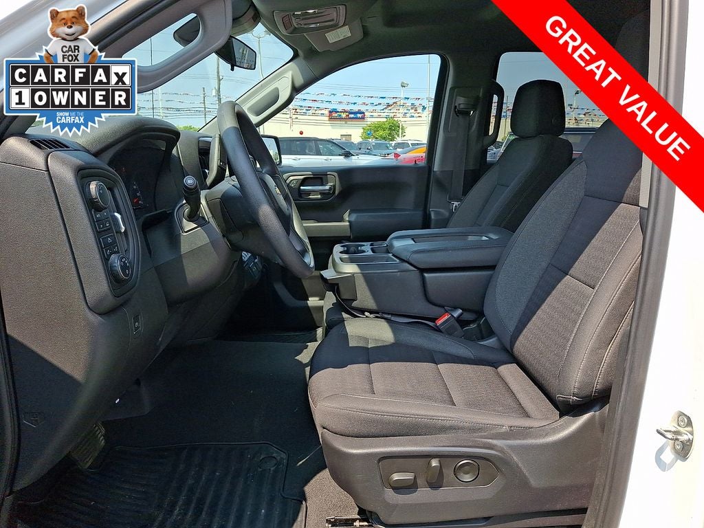 2023 Chevrolet Silverado 1500 4WD Crew Cab Standard Bed Custom