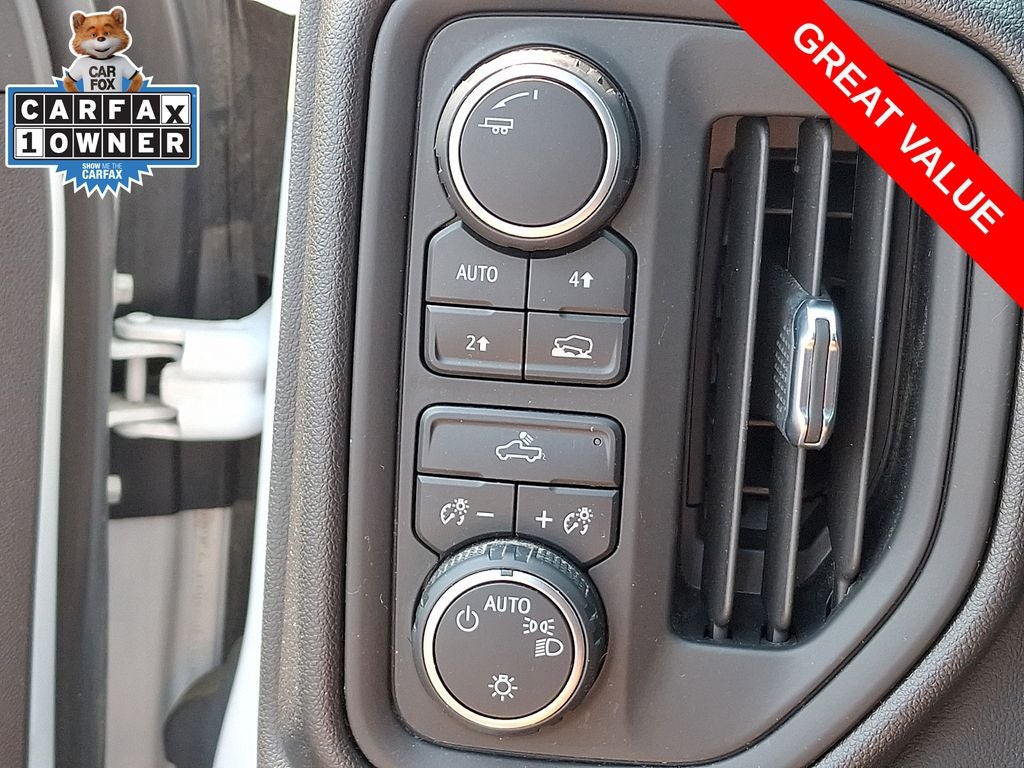 2023 Chevrolet Silverado 1500 4WD Crew Cab Standard Bed Custom