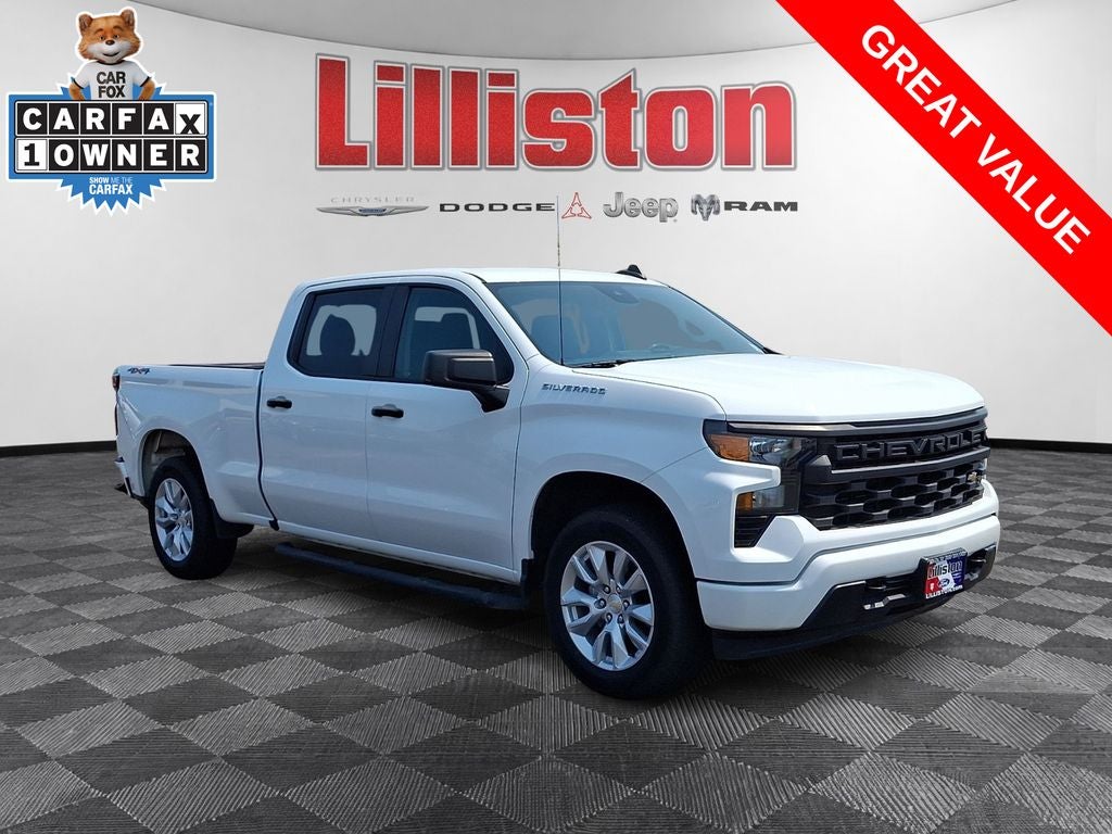 2023 Chevrolet Silverado 1500 4WD Crew Cab Standard Bed Custom