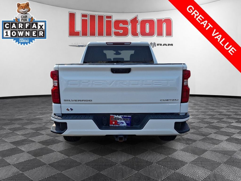 2023 Chevrolet Silverado 1500 4WD Crew Cab Standard Bed Custom