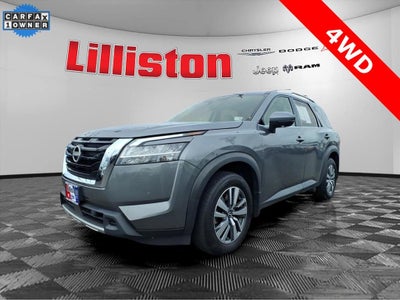 2023 Nissan Pathfinder SL 4WD