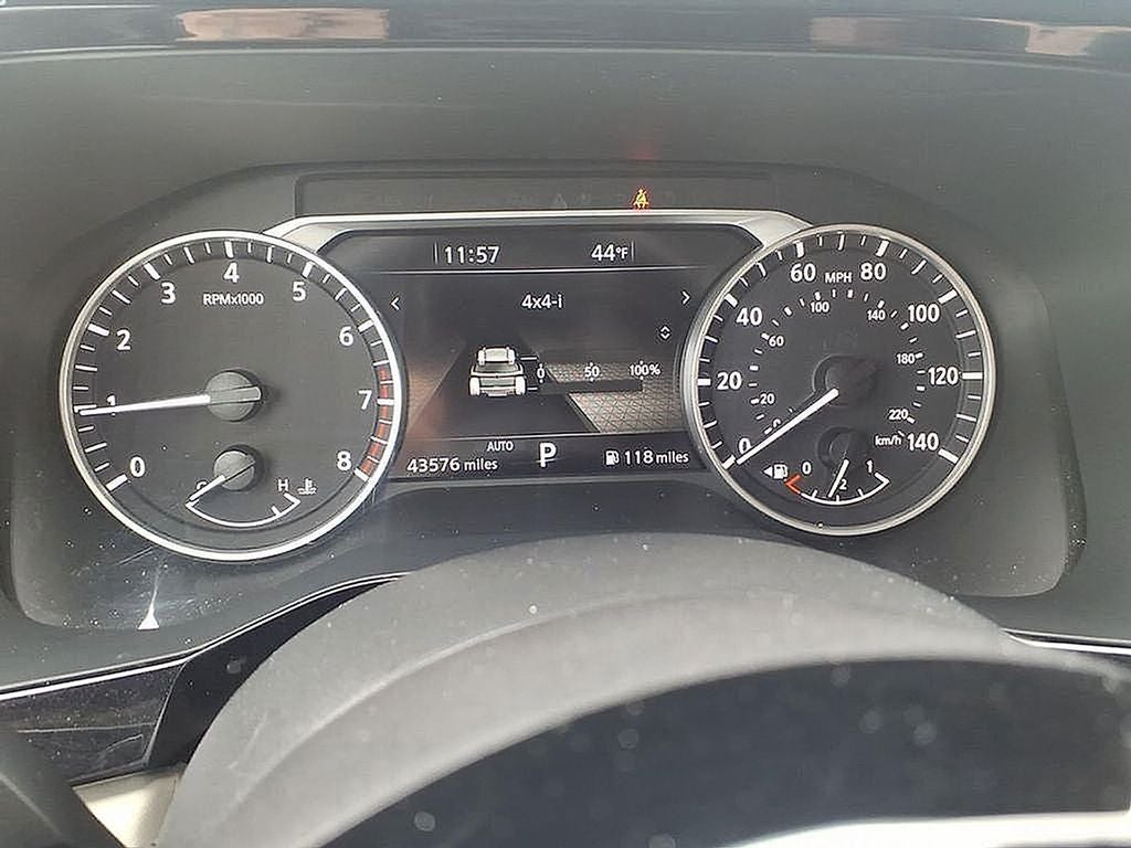 2023 Nissan Pathfinder SL 4WD