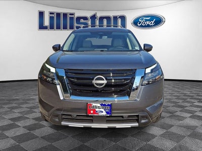 2025 Nissan Pathfinder SL 4WD