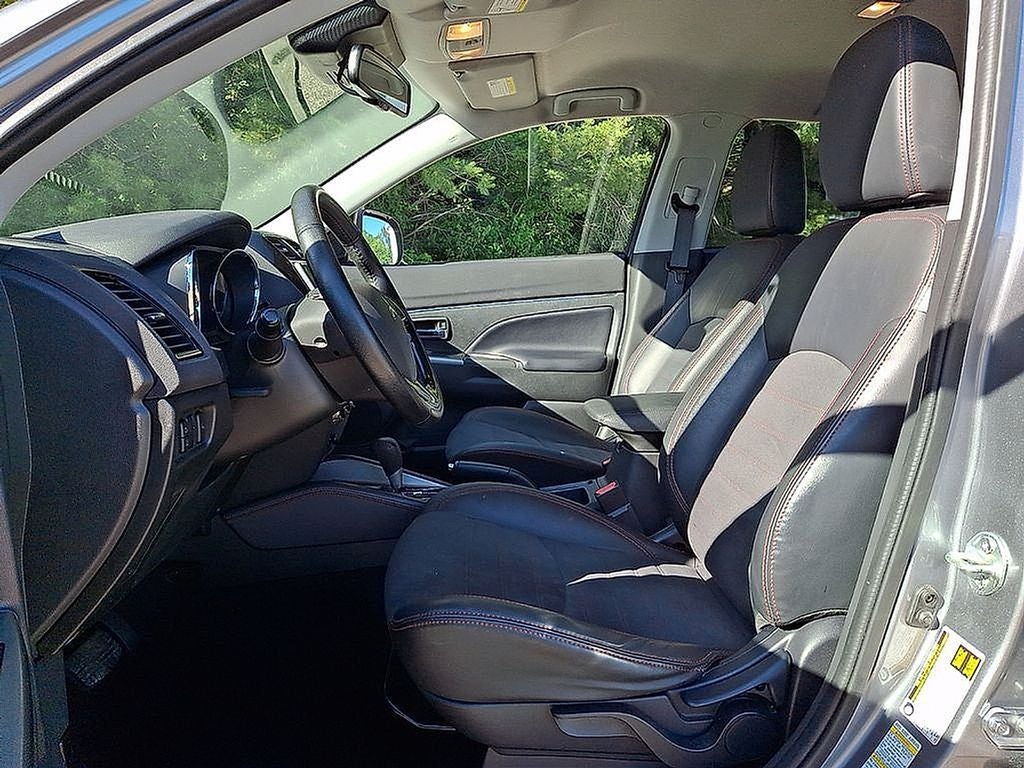 2023 Mitsubishi Outlander Sport Base