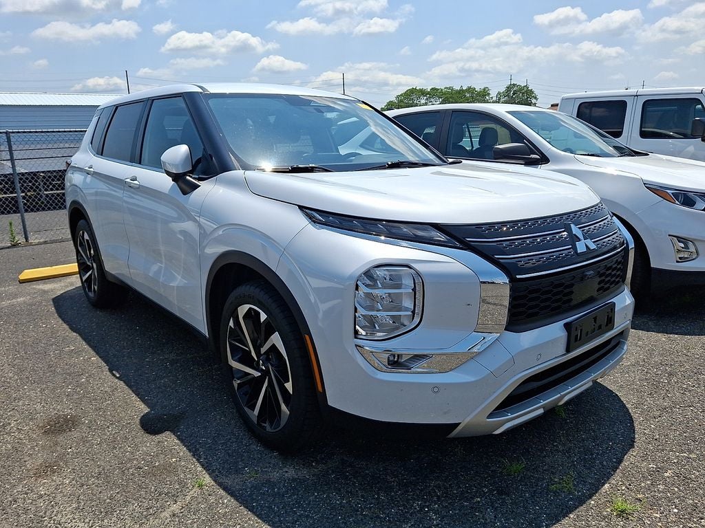 2024 Mitsubishi Outlander SE 2.5 2WD