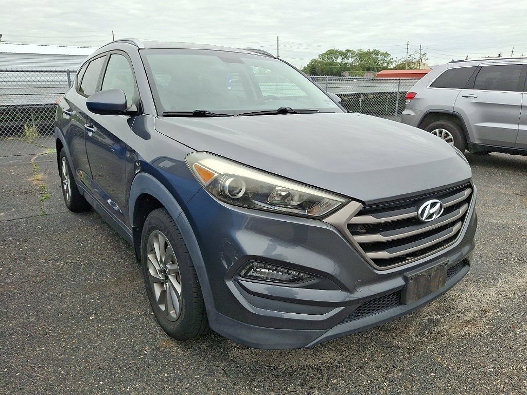 2016 Hyundai Tucson SE
