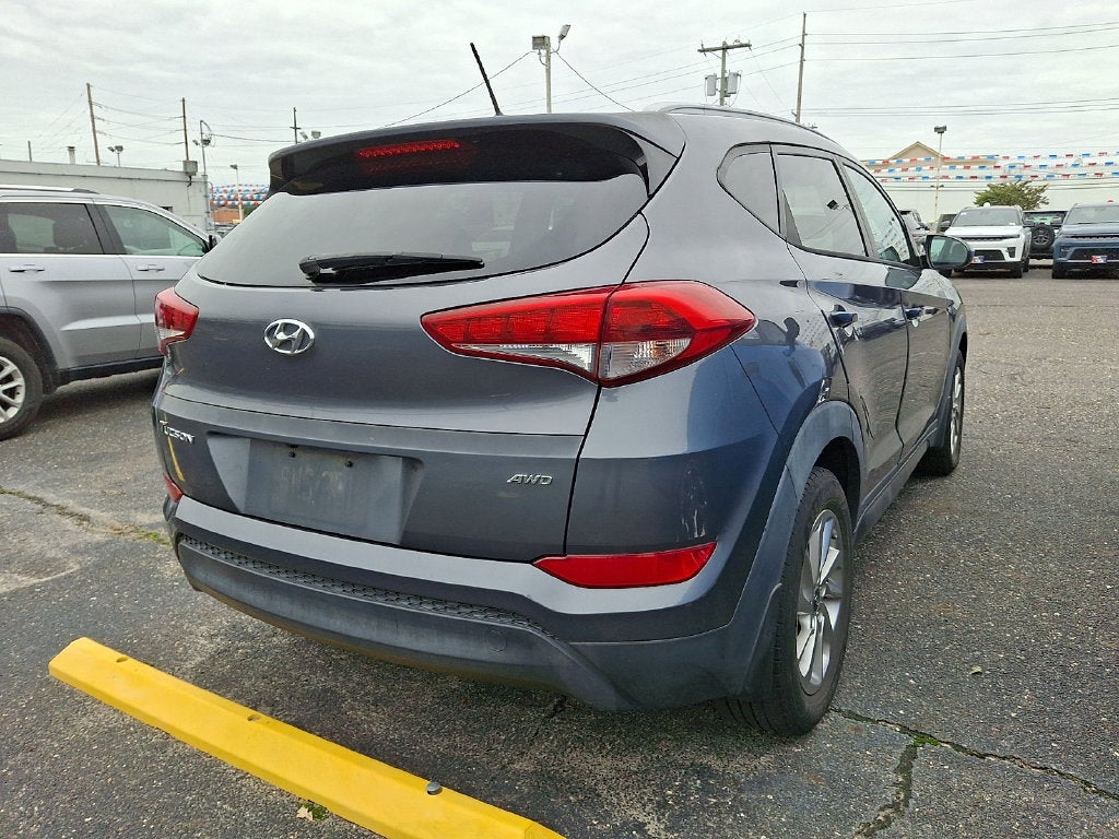 2016 Hyundai Tucson SE