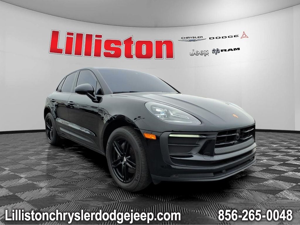 2023 Porsche Macan T