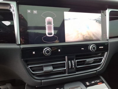 2023 Porsche Macan T