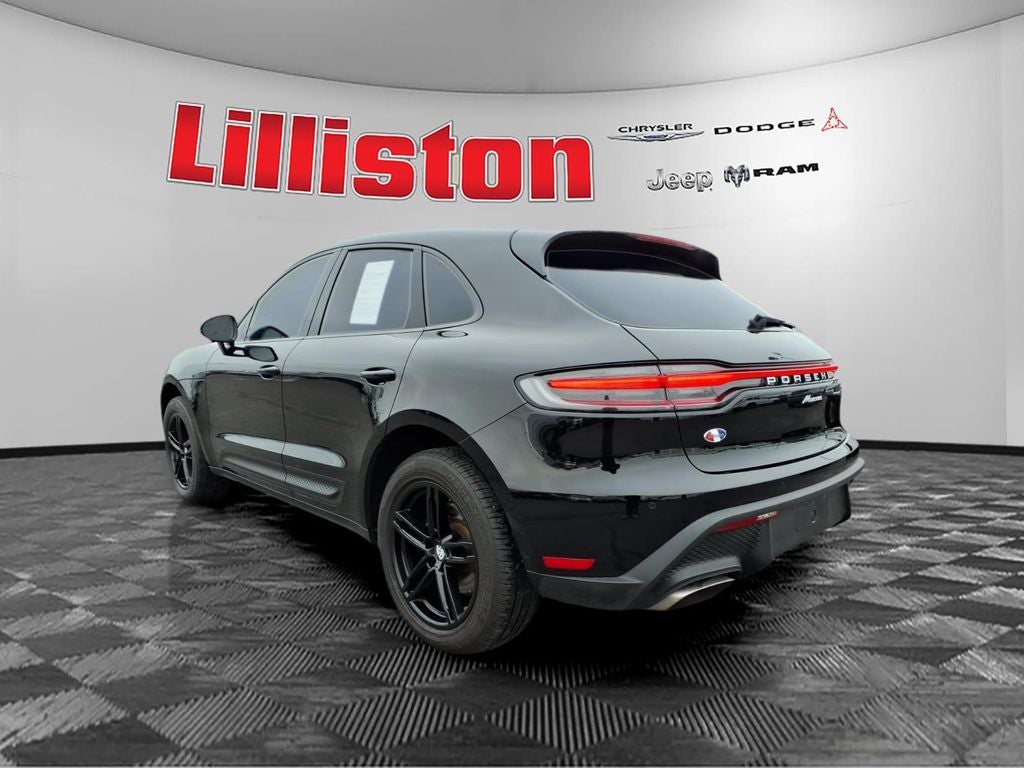 2023 Porsche Macan T