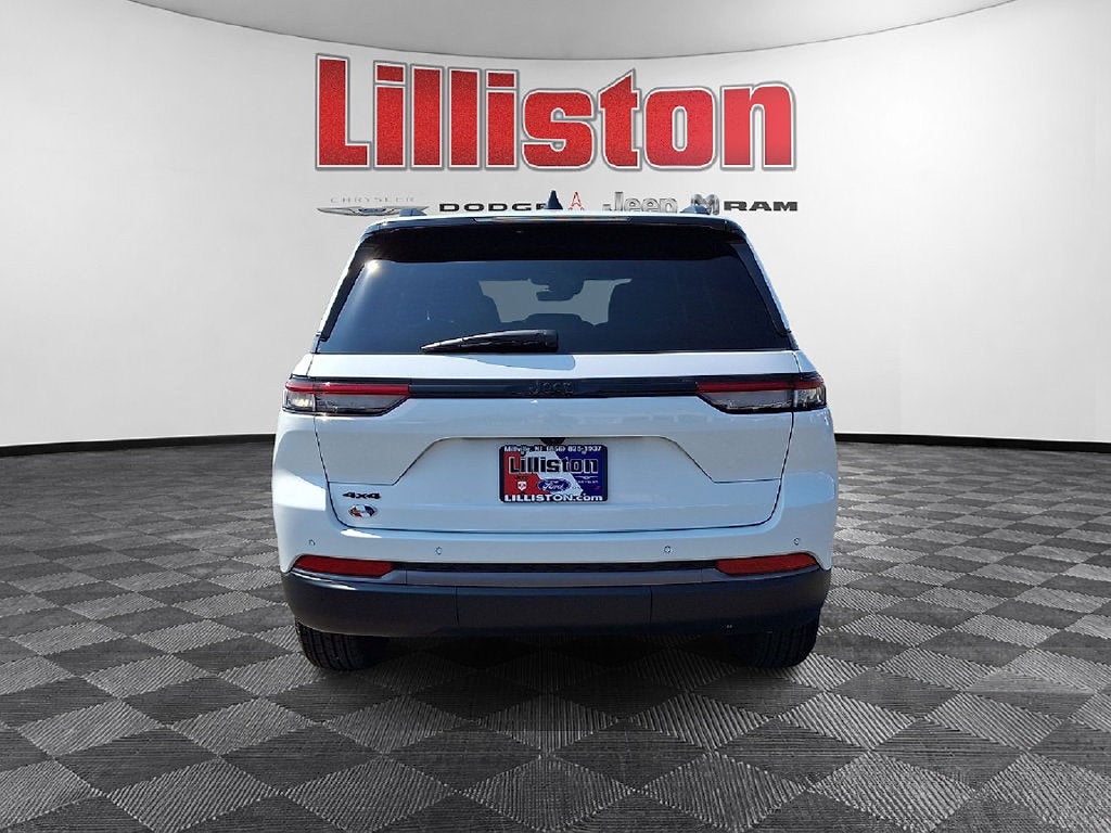 2026 Jeep Grand Cherokee Altitude