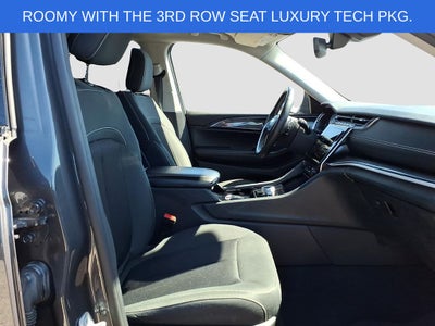 2022 Jeep Grand Cherokee L Laredo