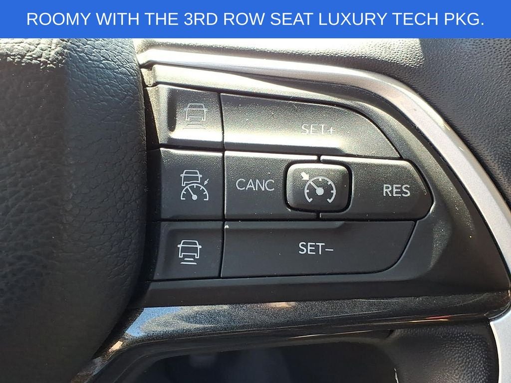 2022 Jeep Grand Cherokee L Laredo