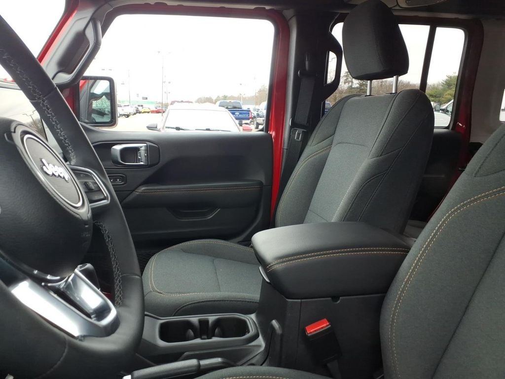 2025 Jeep Wrangler Sahara 4xe