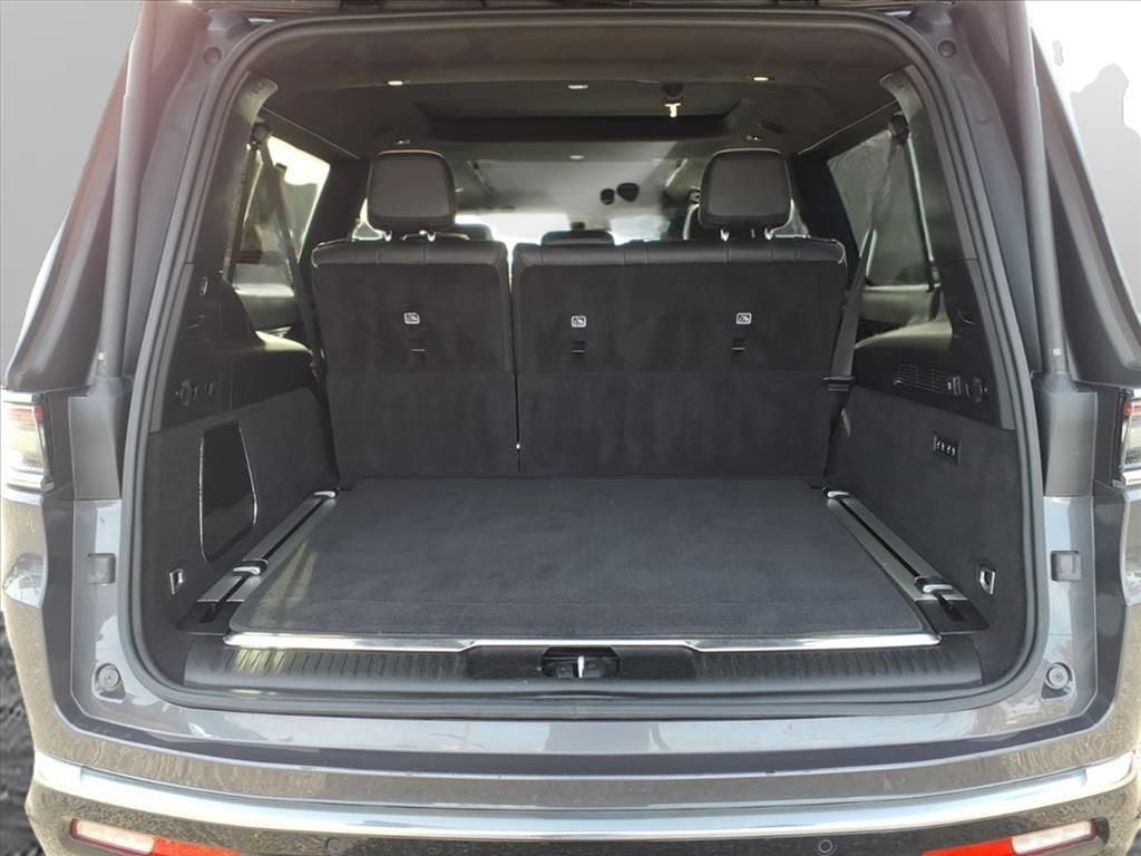 2023 Jeep Grand Wagoneer L Series II