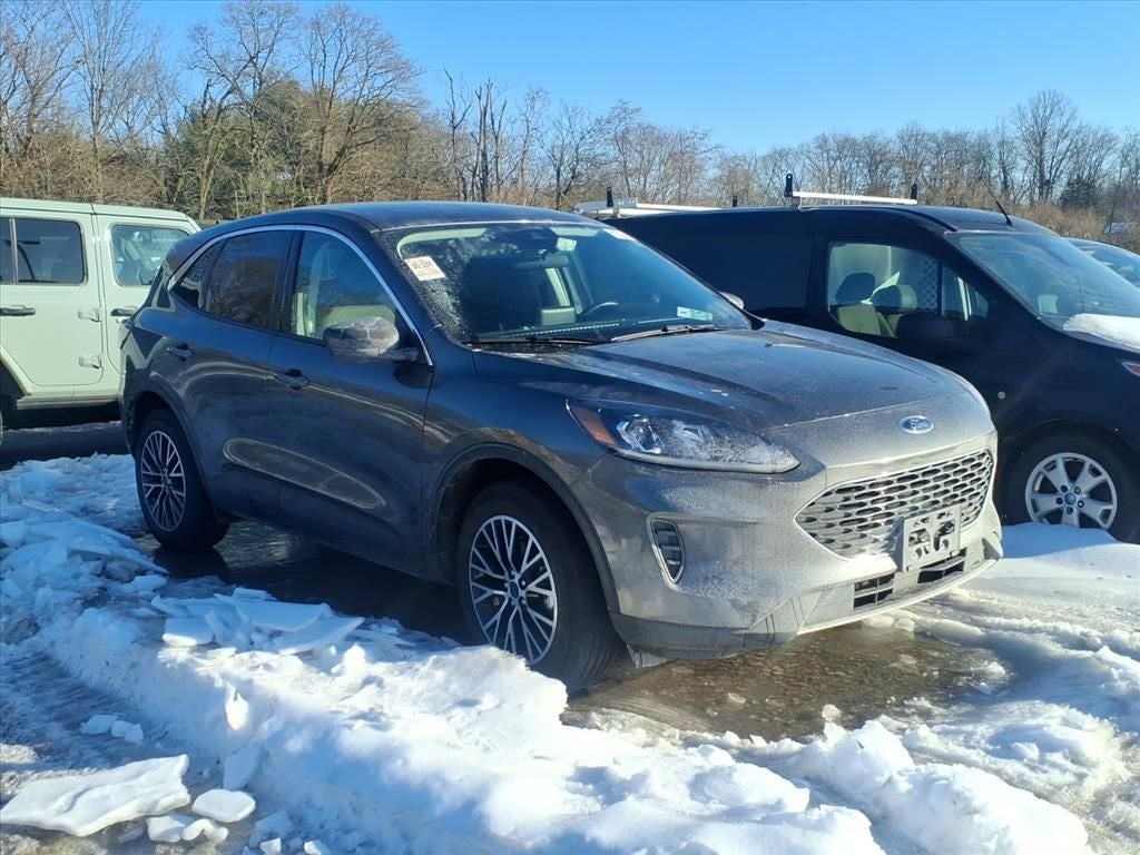 2022 Ford Escape Plug-In Hybrid SE