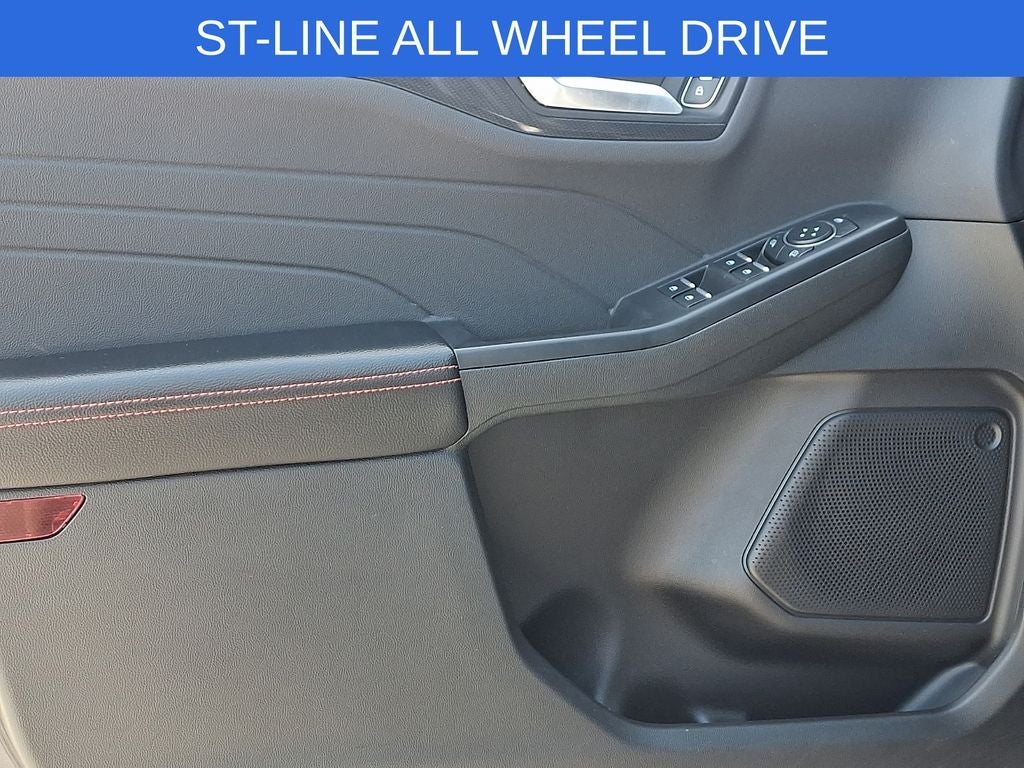 2025 Ford Escape ST-Line Select