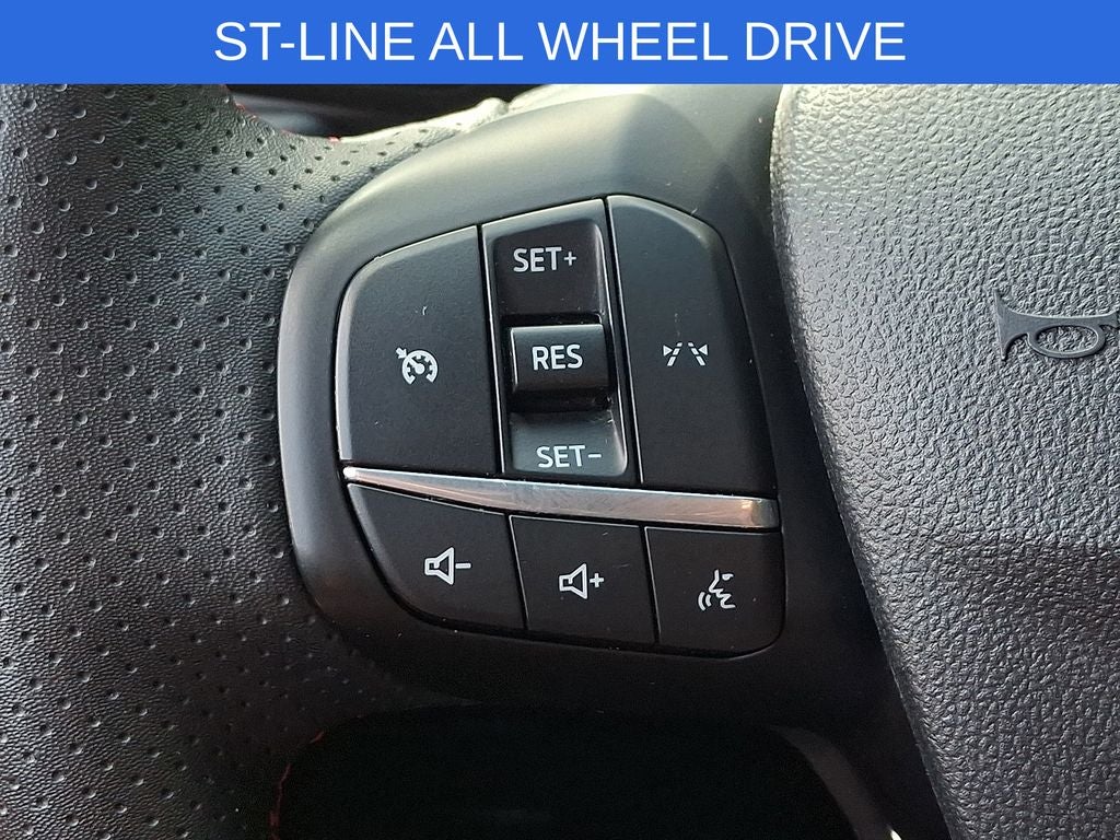 2025 Ford Escape ST-Line Select