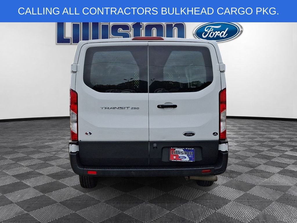 2022 Ford Transit-250 Base