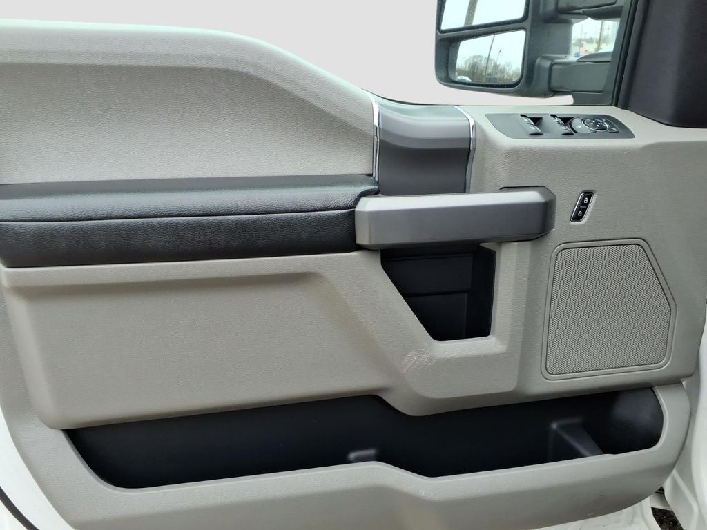 2019 Ford F-150 XLT LOW MILES!