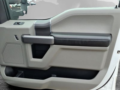 2019 Ford F-150 XLT LOW MILES!