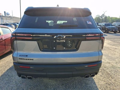 2024 Chevrolet Traverse LS