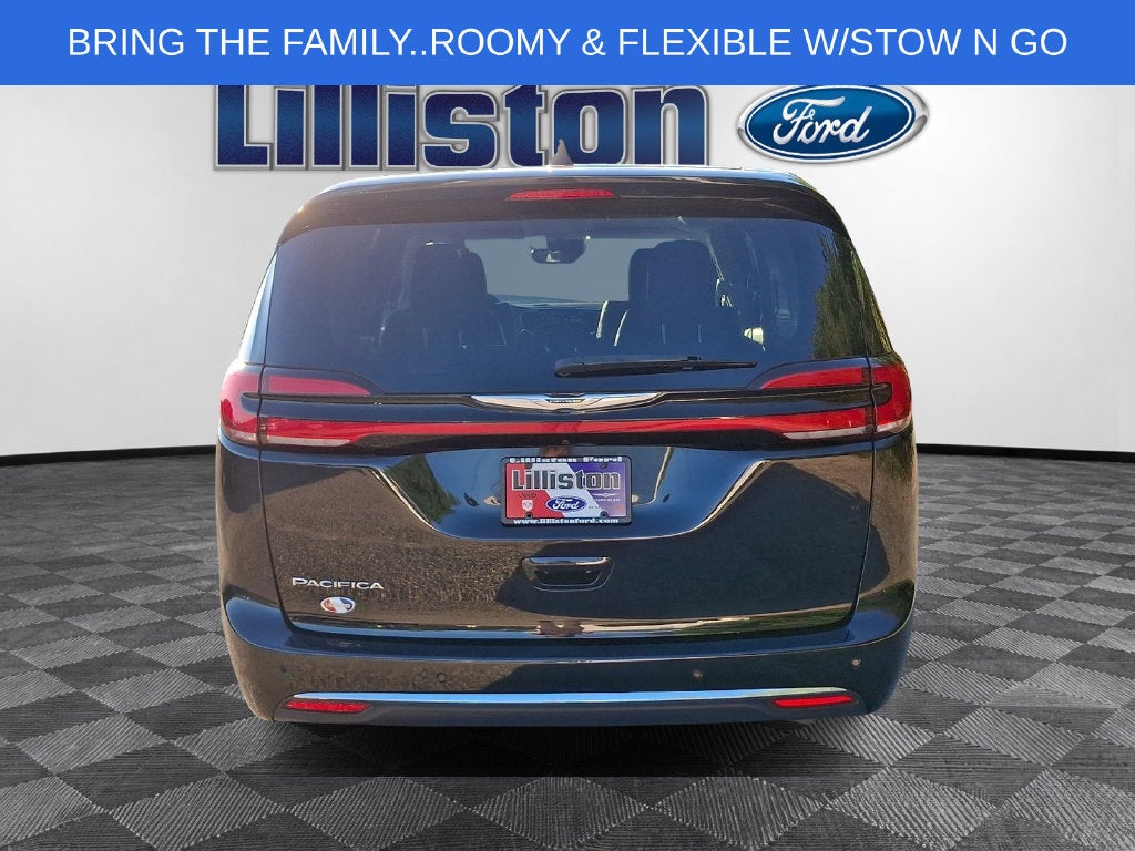 2024 Chrysler Pacifica Touring L
