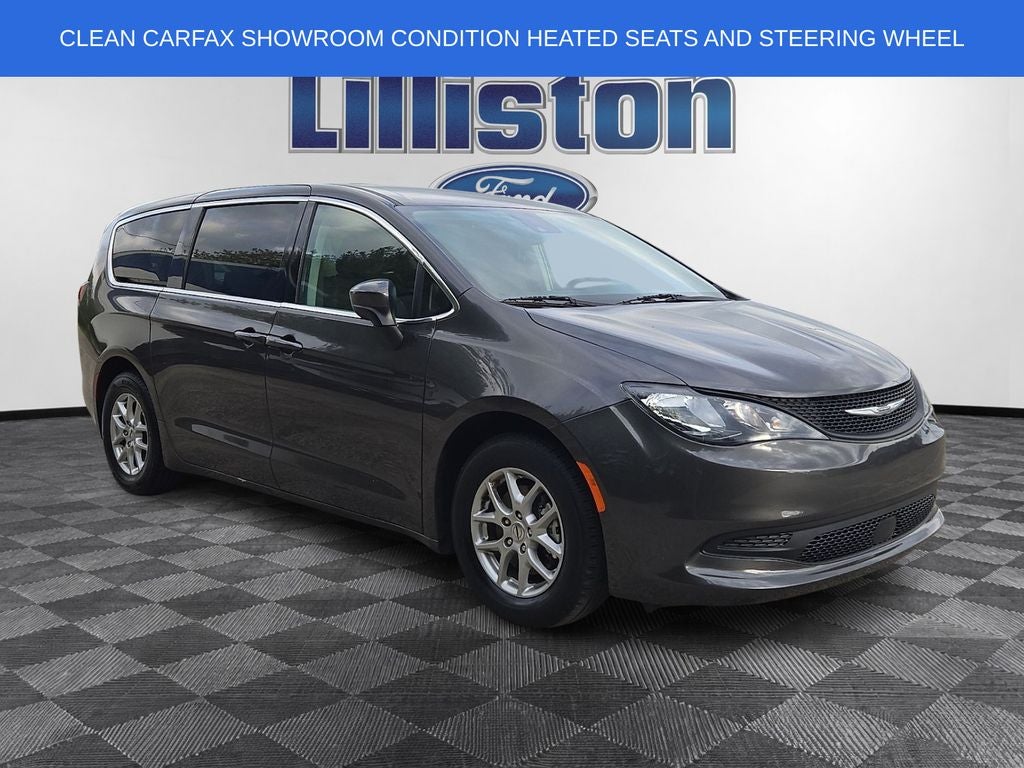2023 Chrysler Voyager LX
